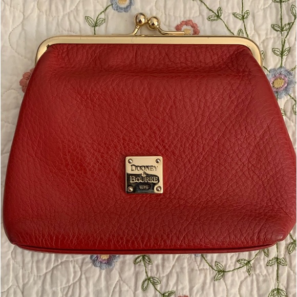 Dooney and Bourke red pebble leather kiss wallet pouch - Picture 4 of 14